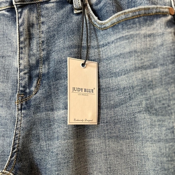 Judy Blue Mid Rise Distressed Boyfriend Jeans Size 15 / 32 - Picture 5 of 16